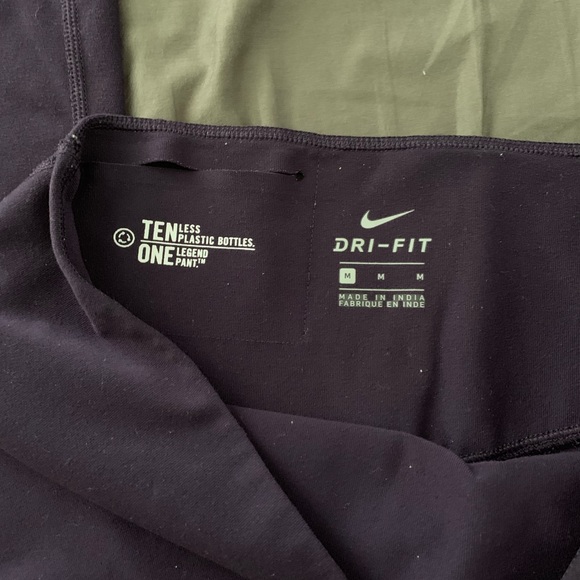 Nike ✔️ - Picture 3 of 4